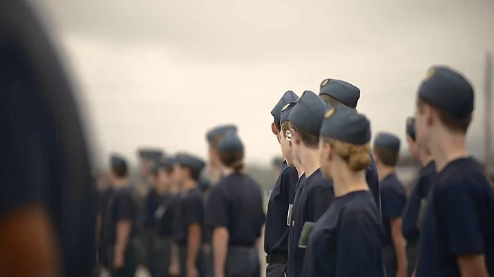 A Day in the Life of a Cadet! // Une journe dans l...