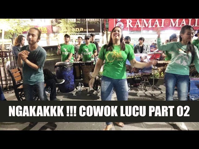 NGAKAK POL !! COWOK INI LUCU BANGET / CERITA ANAK JALANAN / ANGKLUNG RAJAWALI MALIOBORO_PART_03 class=