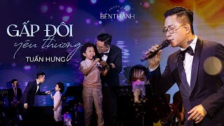 Tuấn Hưng nắm tay con trai cưng hát 