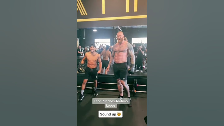 L' Uomo Più Forte Del Mondo vs Boxer...