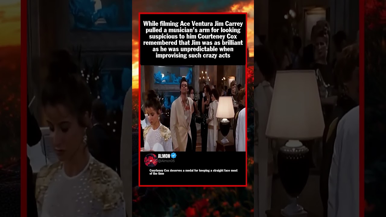 Во время съемок фильма «Эйс Вентура» Джим Кэрри схватил музыканта за руку за то, что тот показалс...