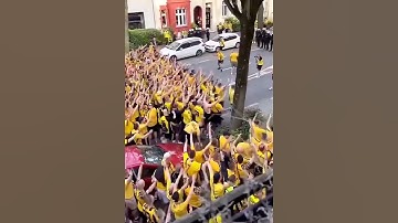 Thumbnail of Ultras Borussia Dortmund march in London