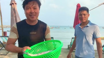 Cá Sòng cuốn bánh tráng ở Bãi Hương Cù Lao Chàm Hội An