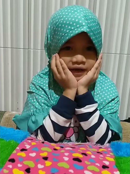 Hadis tentang tersenyum