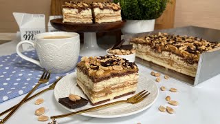 No-bake snickers cake with pudding cream