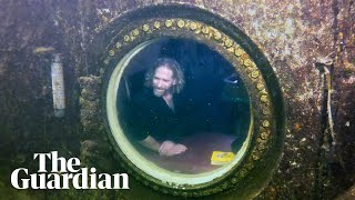 US professor breaks record for longest time living underwater