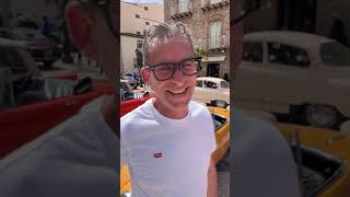 Bellissime auto storiche in questo borgo siciliano