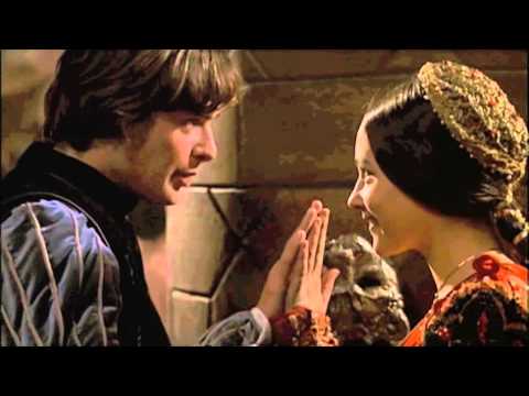 تصویری: در طول مهمانی رومئو و ژولیت با هم آشنا می شوند و آنها؟
