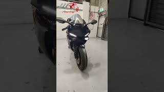 2016 Yamaha YZF-R1 engine warmup & quickshifter ASMR #shorts