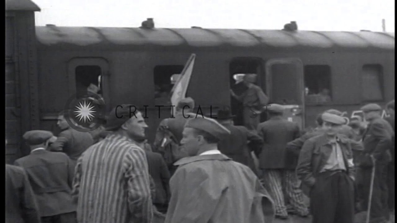 Jewish orphans leave Weimar, Germany by train after World ...