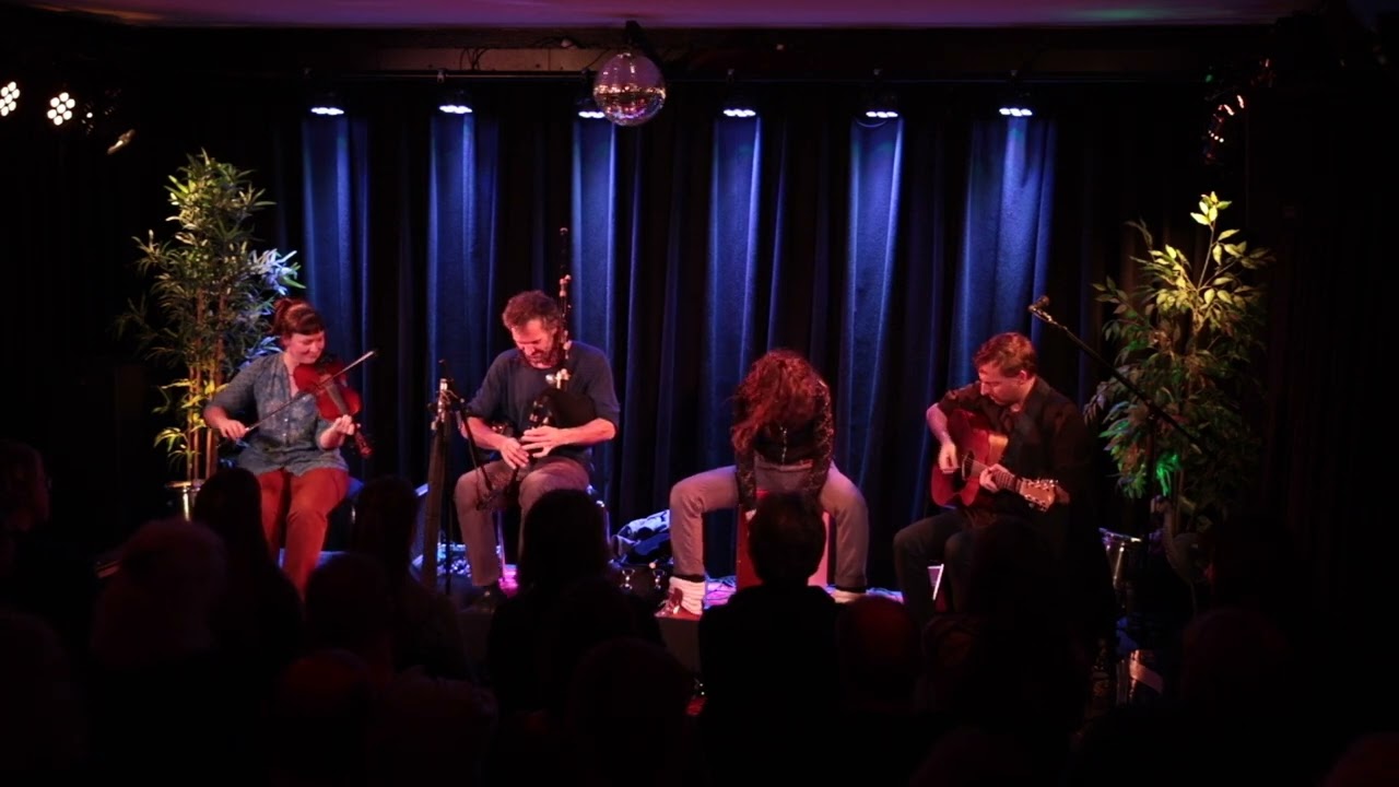 TÁIN - SUPERFLY REEL