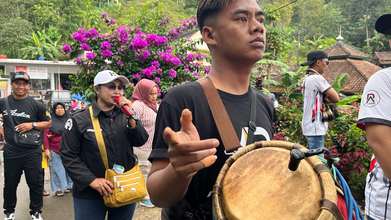 ADA MAMAH ITOH DI MEKAR BUDAYA DI MEKAR MANIK SINDANG LAYA