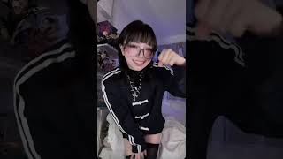 今日ずっと静電気パチパチしててわーわーわーわー