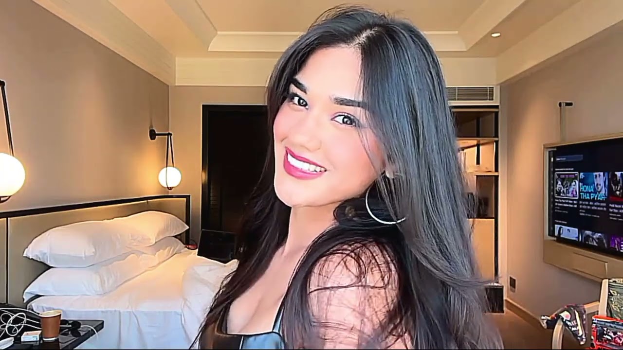 just janvi new beach video indian pretty girls