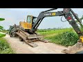 ô tô tải Hoa mai kéo rơ móc chở máy ngõ hẹp cực gay cấn |Trucks towing trailers carrying excavators