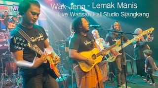 Vignette de la vidéo "Lemak Manis -  Wak Jeng atas permintaan kawan2 /walaupun berkain je ramai yg suka..."