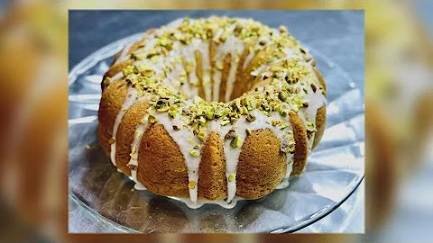 Brittanys Bites: Pistachio pudding Bundt cake