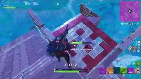1v1 Build battle to sky limit (Crazy fast building)
