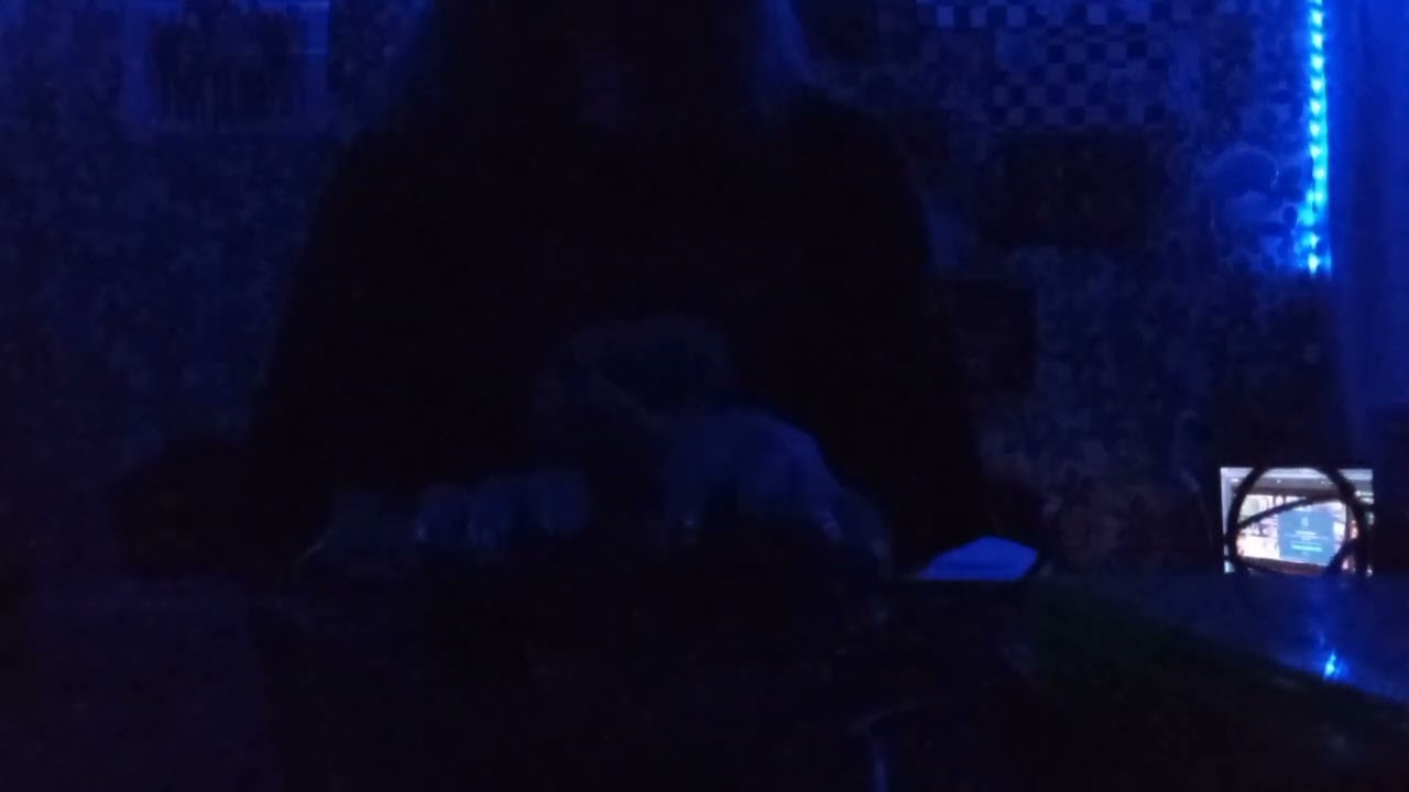 асмр с новыми ноготками!!! таппинг по комоду, очка, колонке и камере.