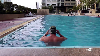 دور محور الجسم والانزلاق في السباحة الحرة
