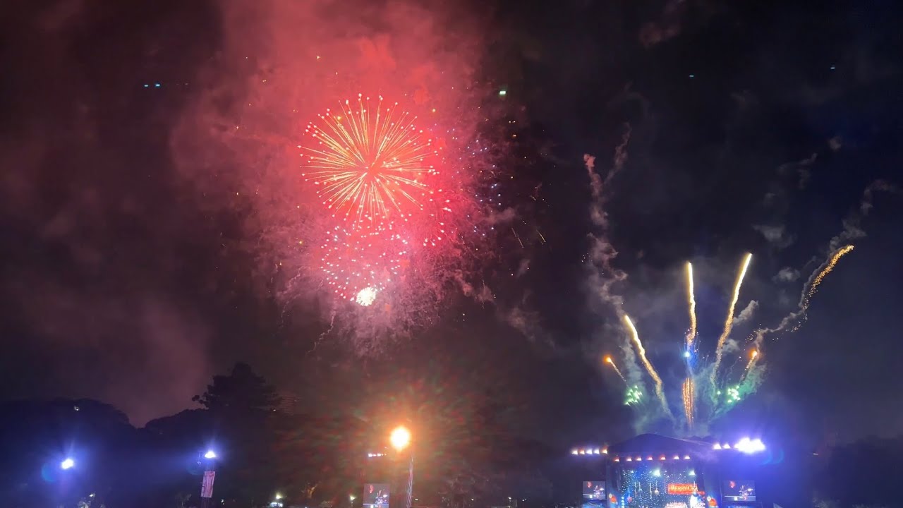 Carols In The Domain Fireworks 2022