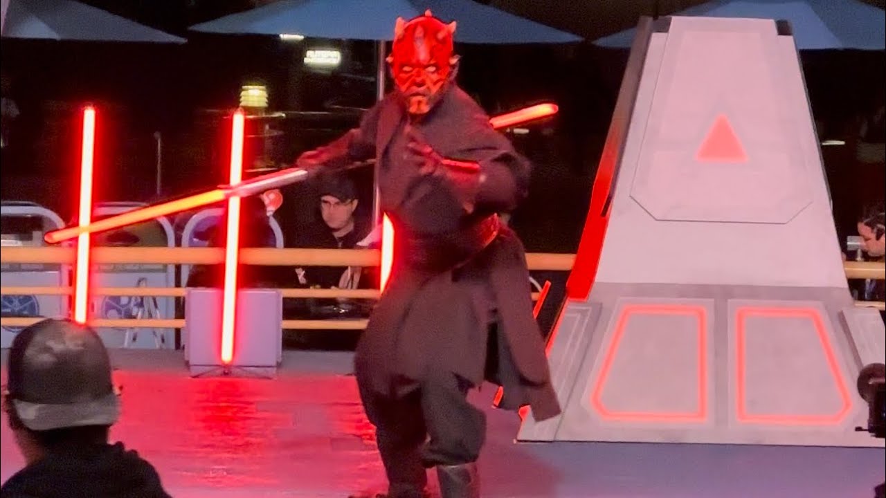 Darth Vader And Darth Maul Enter From Below Tomorrow Land At Disneyland darth-vader-and-darth-maul-enter-from-below-tomorrow-land-at-disneyland