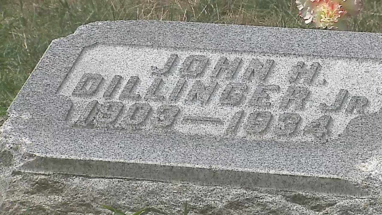 Body of 1930s gangster John Dillinger to be exhumed