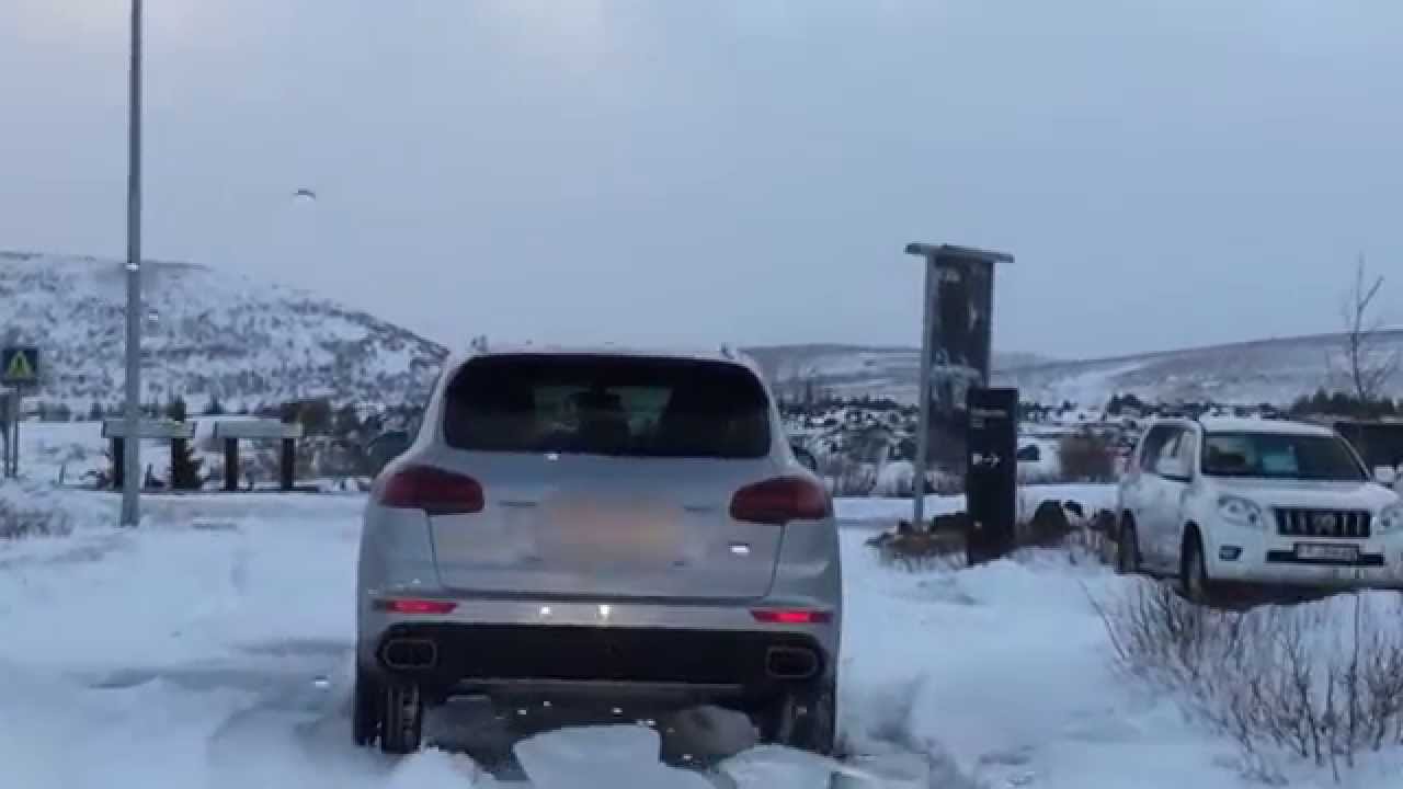 2015 Porsche Cayenne driving in Snow !!! - YouTube