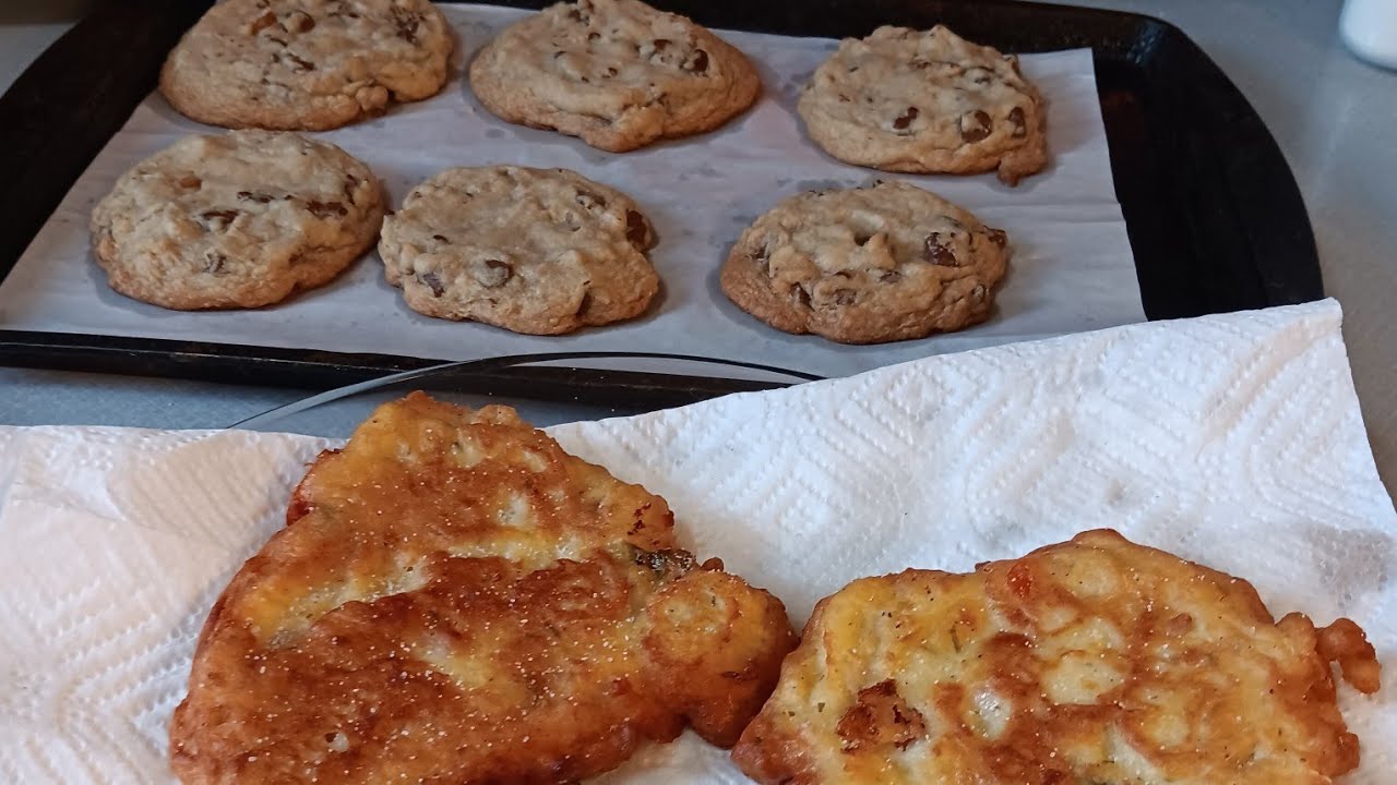 Potato Pancakes  & chocolate chip cookies TIMESTAMPS👇🏽  