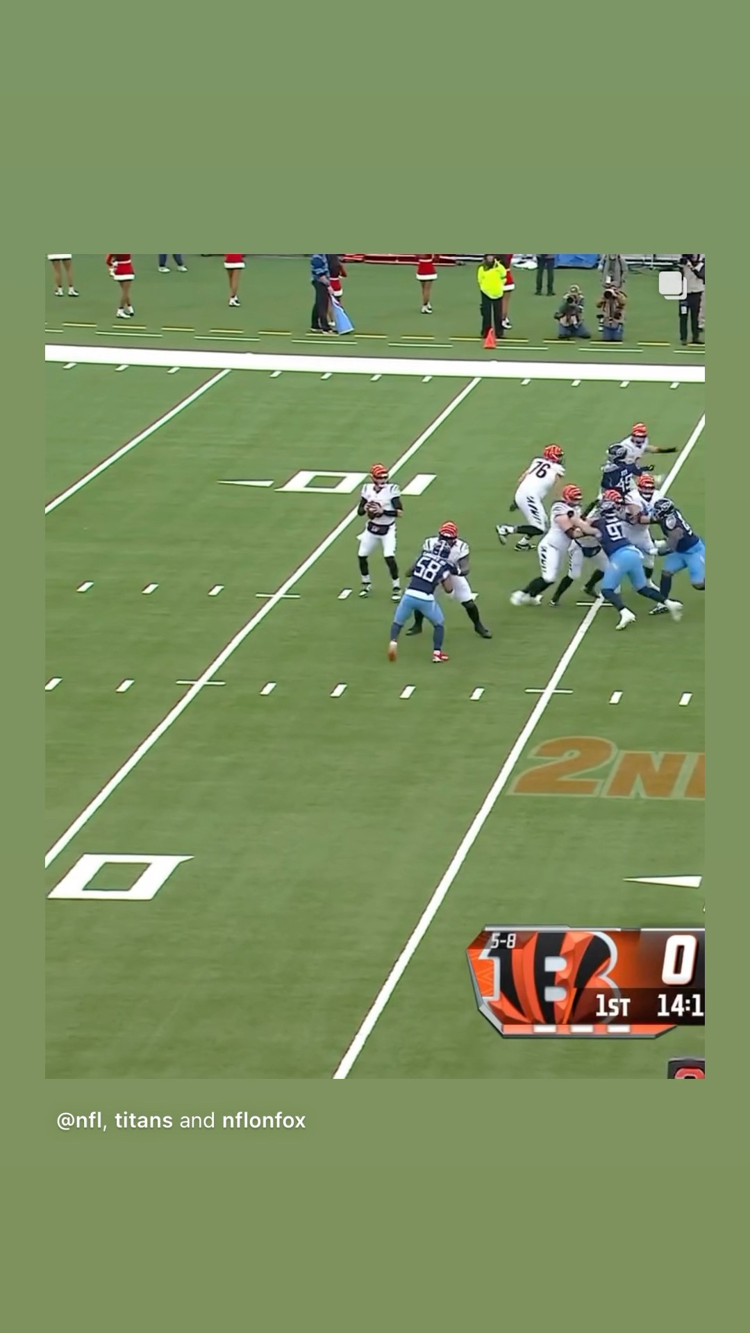 Joe Burrow picked off in first quarter #hoodnews #joeburrow #bengals #titans #LukeGifford #omg #wow