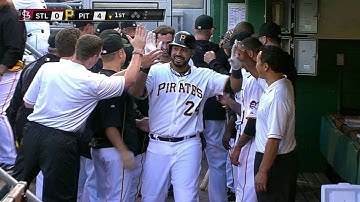 Alvarez drills a three-run shot in the first