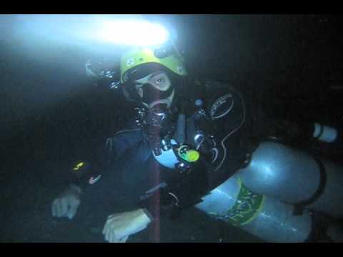 PADI Examiner George Wegman and Tom doing some cav...