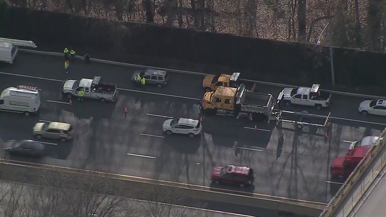 1 dead in crash after vehicle flees traffic stop in Wheaton: police