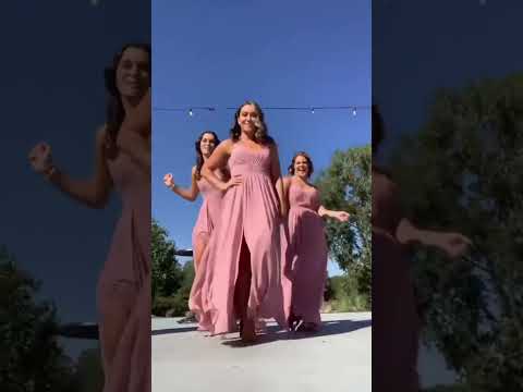 La novia y sus damas de honor graban el mejor video #shorts