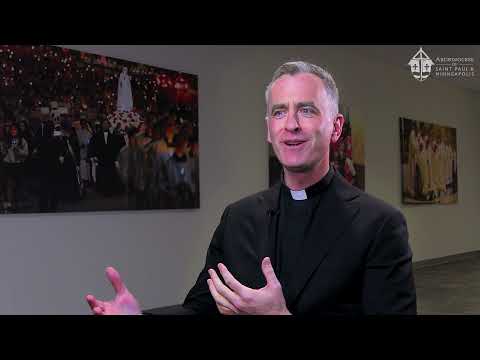 Video: Kas yra vyskupas augziliaras?
