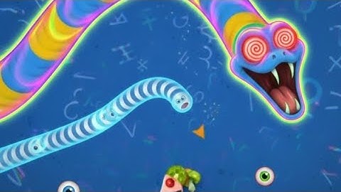 🔥 Worms Zone Madness (part 2) Eating Giant Snakes & Scoring BIG! 😱 #Gameplay #shortsvideo 🐍