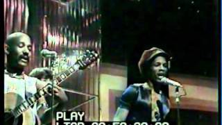 Hot Chocolate (Totp 16th November 1972 Colour) chords