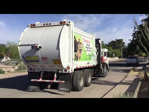 City of Las Cruces Utilities Peterbilt 520 McNeilus ZR garbage truck