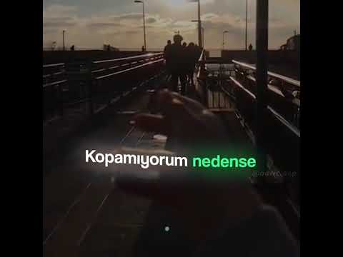 Ben yağmurları durdururum kopamıyorum nedense senden♥️🎵