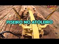 A Motoniveladora travando o câmbio no atoleiro /Caterpillar 120K grader niveleuse motoconformadora