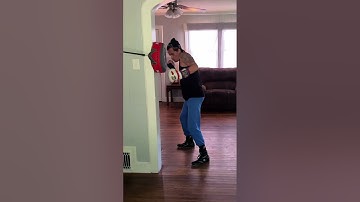 Boxing Tips: The Lead Hook👊 #boxing #boxingtraining #shorts