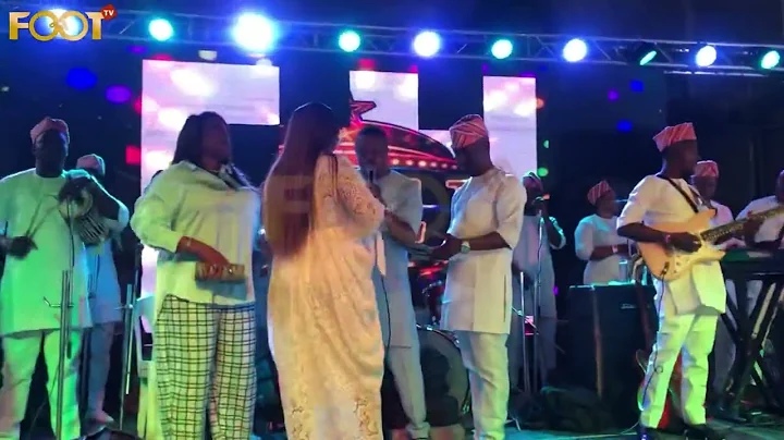 Iyabo Ojo catwalk to stage to spray Lanre Teriba, tells her i will sing on your wedding day.