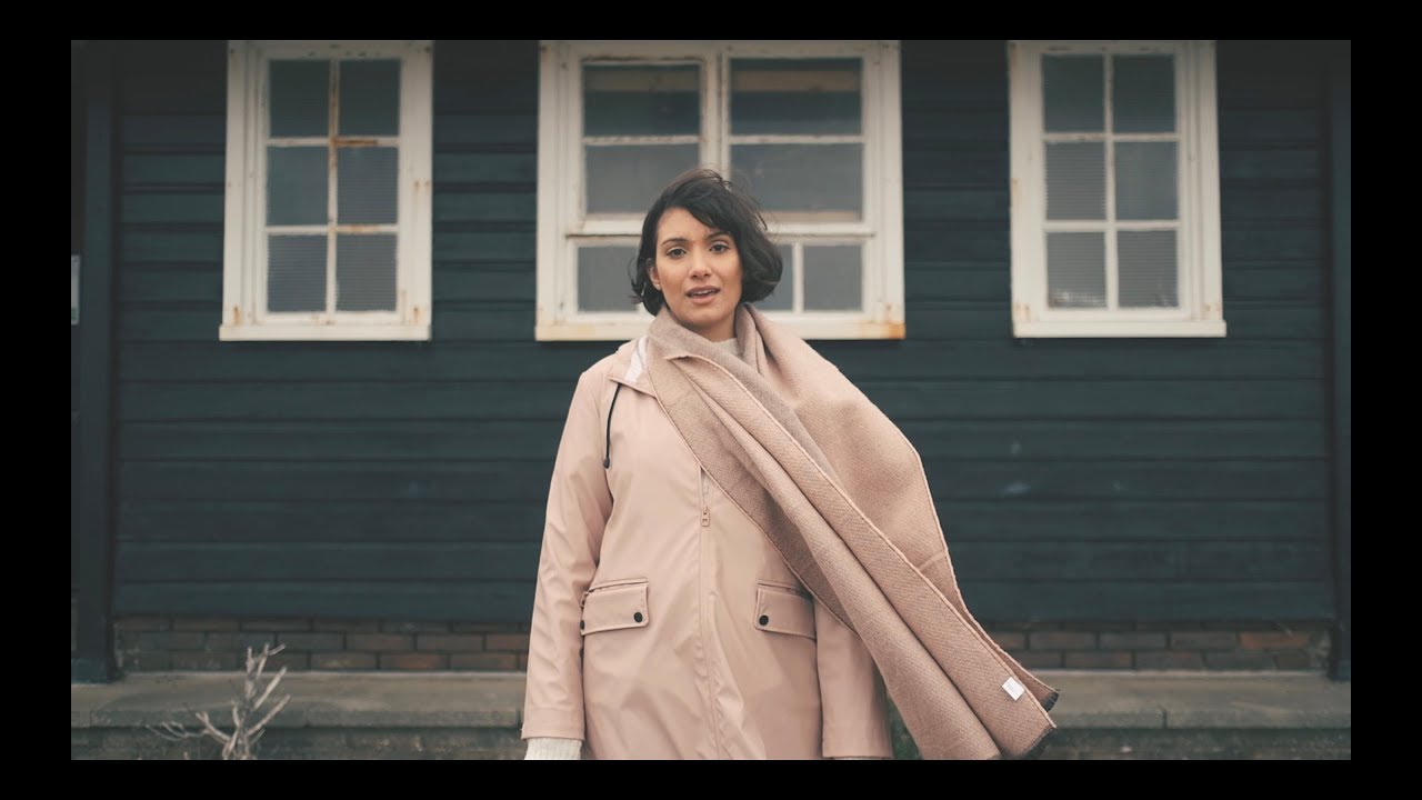 Fatimapanka - Make Me Feel (Official Music Video)