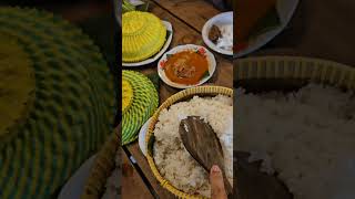 makan makanan sunda di Warung Gati, Dago Bandung