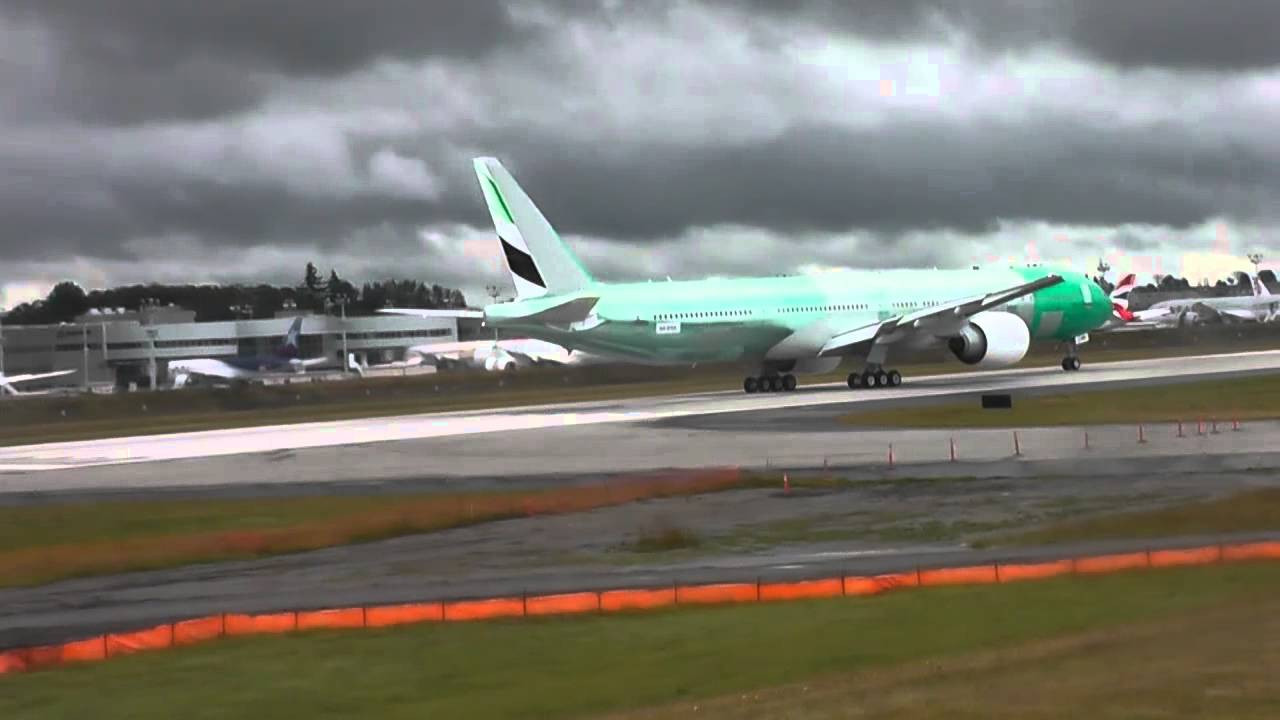 B777 Emirates A6-ENK testing - YouTube