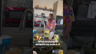 Ariella Ferrera Habla Español