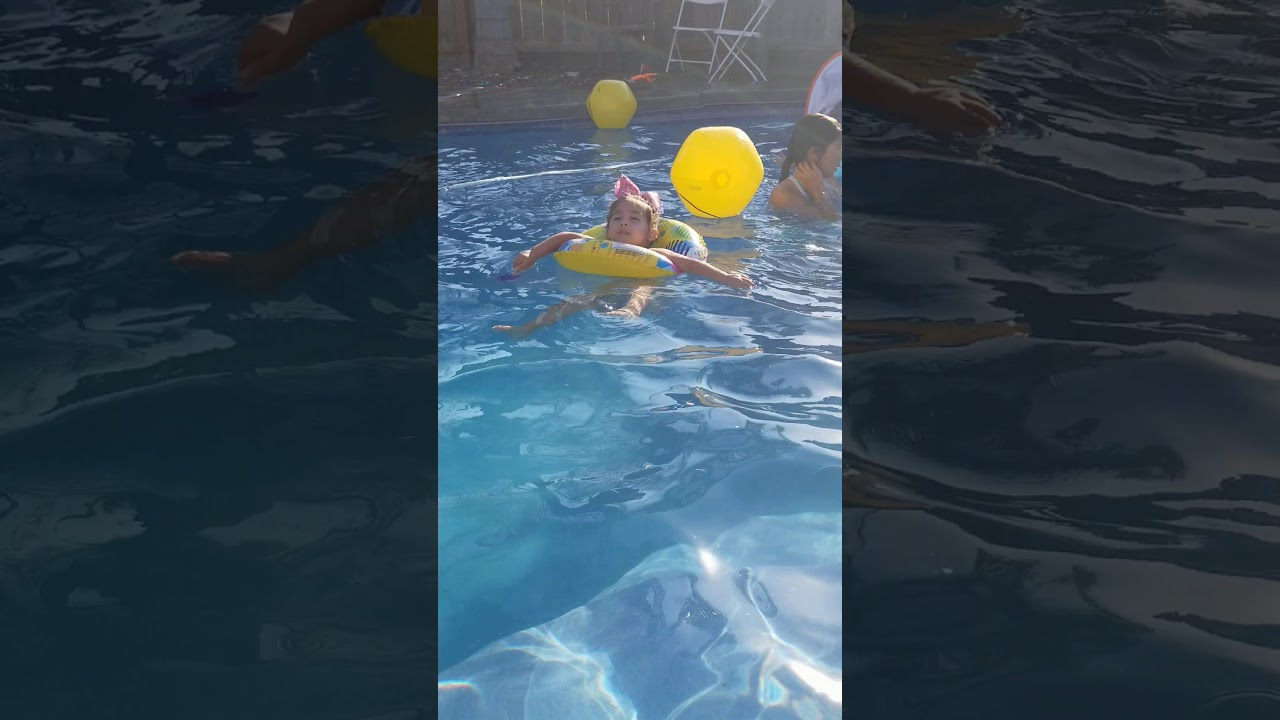 Jemma swimming in a floater at Camis Bday - YouTube