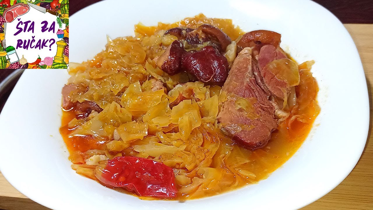 Kuvani kiseli kupus sa kolenicom - tradicionalni zimski ručak