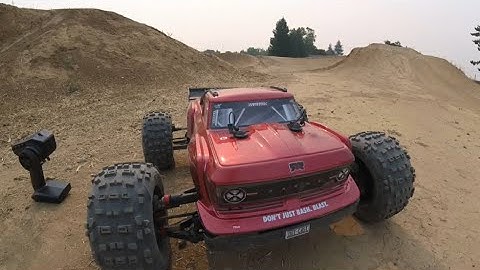 NEW ARRMA Outcast 8s 1/5 "BIG RED" Smoking Hot Stunt Beast!!!
