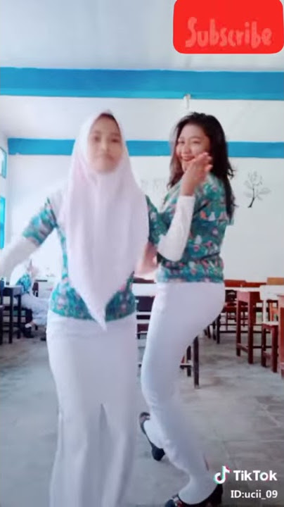 Hot tiktok SMA ID : ucii_09